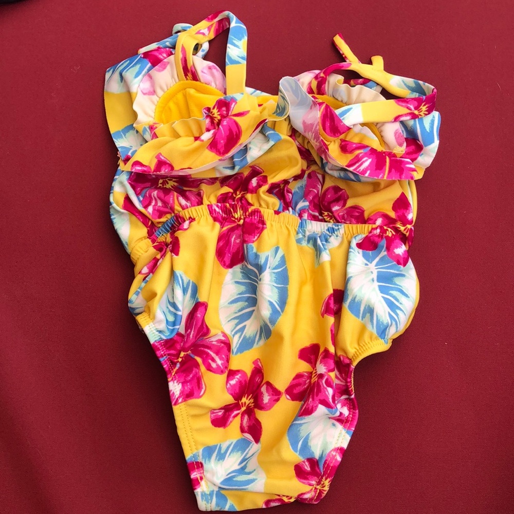 Bundle/ Lot of 3 One piece swimsuit!! Pool Ready! - Picture 5 of 7